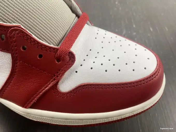 HYPE High Chenille Jordan DJ4891-061 OG 1 (W) Newstalgia 0408